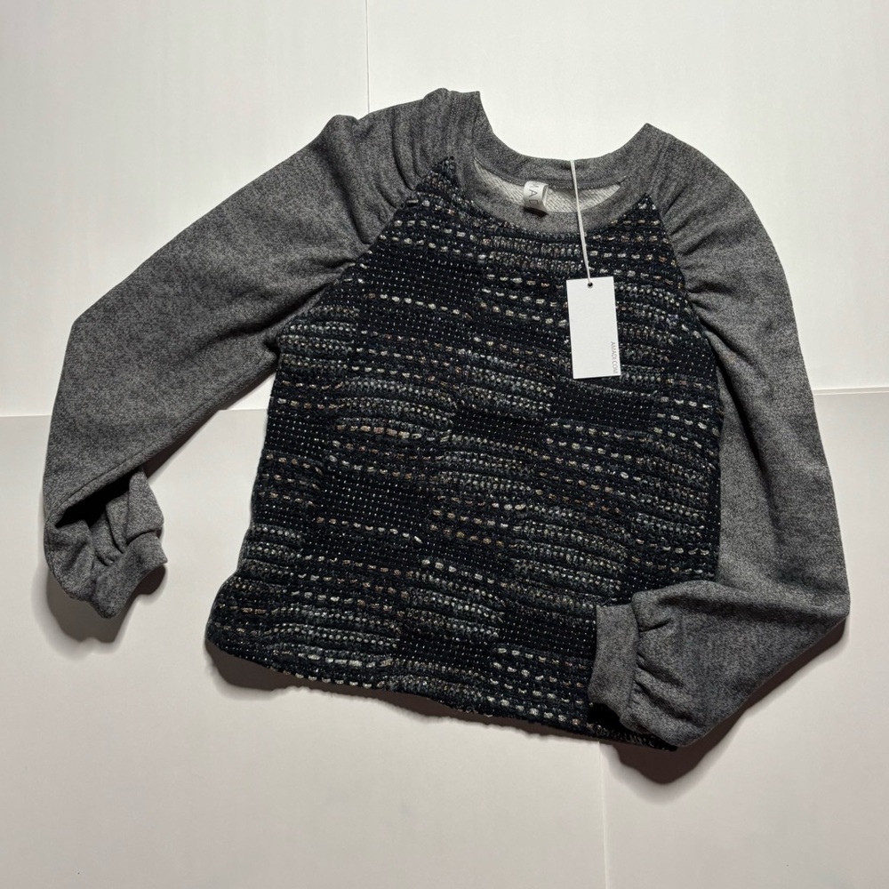 Amadi Anthropologie Gray and Black Knit Sweater- Small